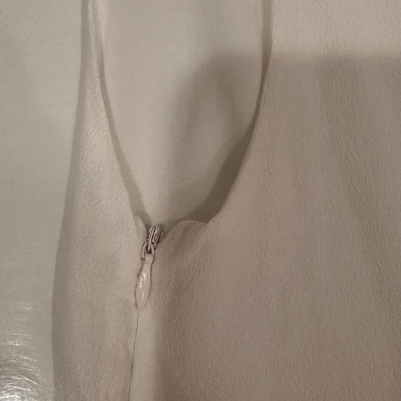 Miami White Dress with Embroidered Design-Size Large Summer Romantic Floral - Picture 7 of 9